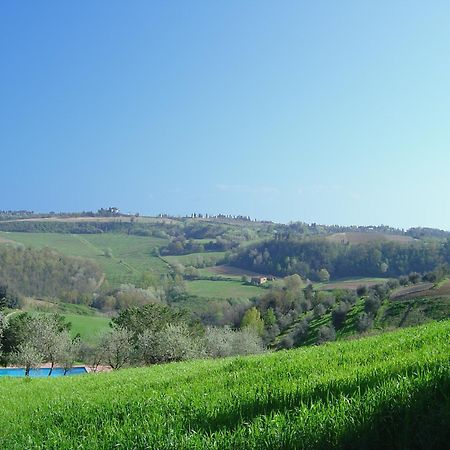 فيلا Borgo Il Poggio Agritourismo مونتايون المظهر الخارجي الصورة