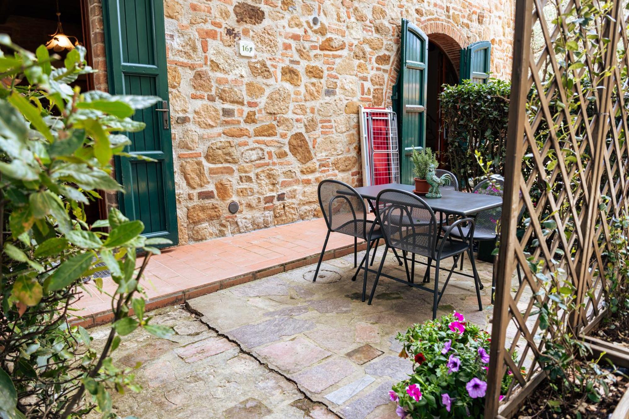 فيلا Borgo Il Poggio Agritourismo مونتايون المظهر الخارجي الصورة